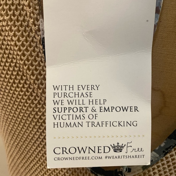 Crowned free swimsuit, cover-up size small - Picture 9 of 12